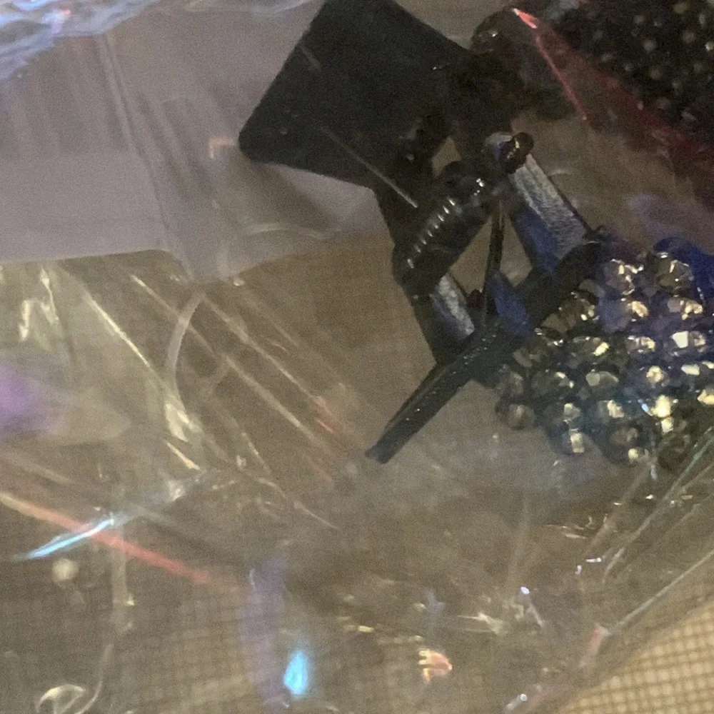 Bundle of 2 hair clips sparkly beautiful - Picture 2 of 10